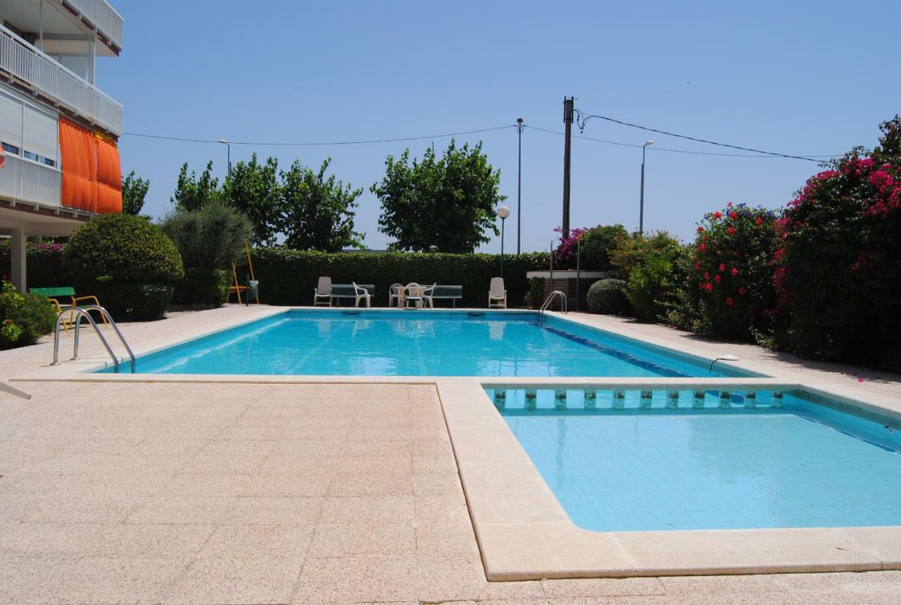 Apartamento Maraka Playa Castelldefels Exterior photo