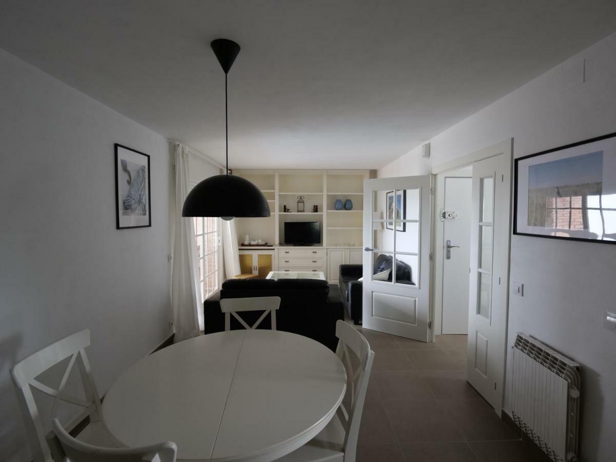 Apartamento Maraka Playa Castelldefels Exterior photo
